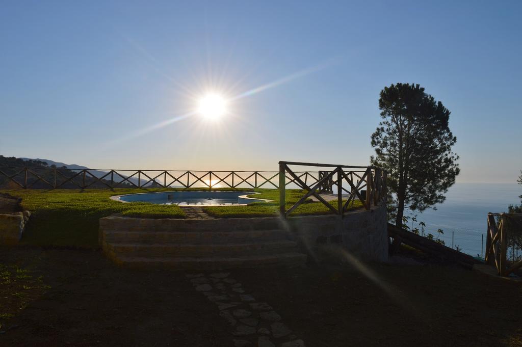 Agriturismo Pattina Villa Pettineo Exterior photo