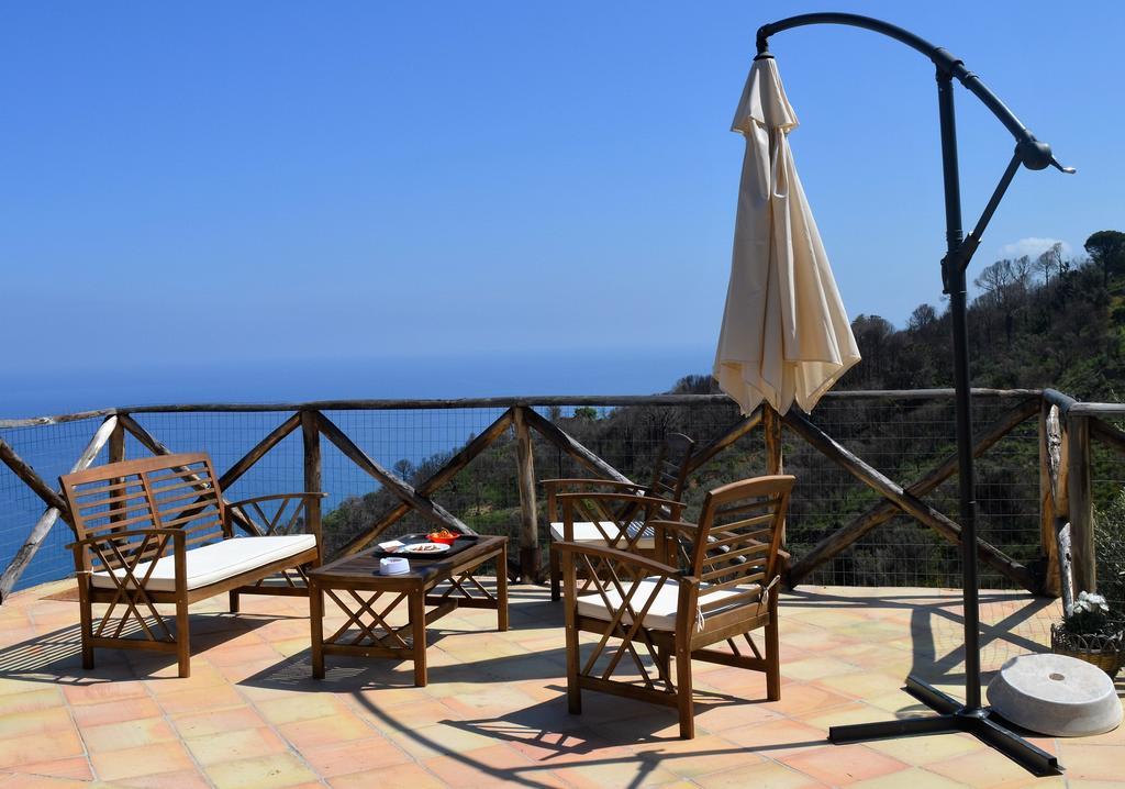 Agriturismo Pattina Villa Pettineo Exterior photo